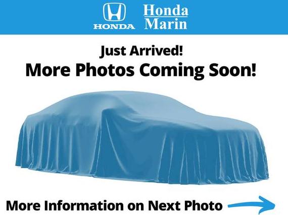 HONDA CR-V 2018 2HKRW2H89JH610382 image