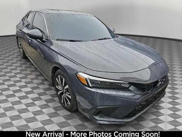 HONDA CIVIC 2023 19XFL1H73PE015215 image