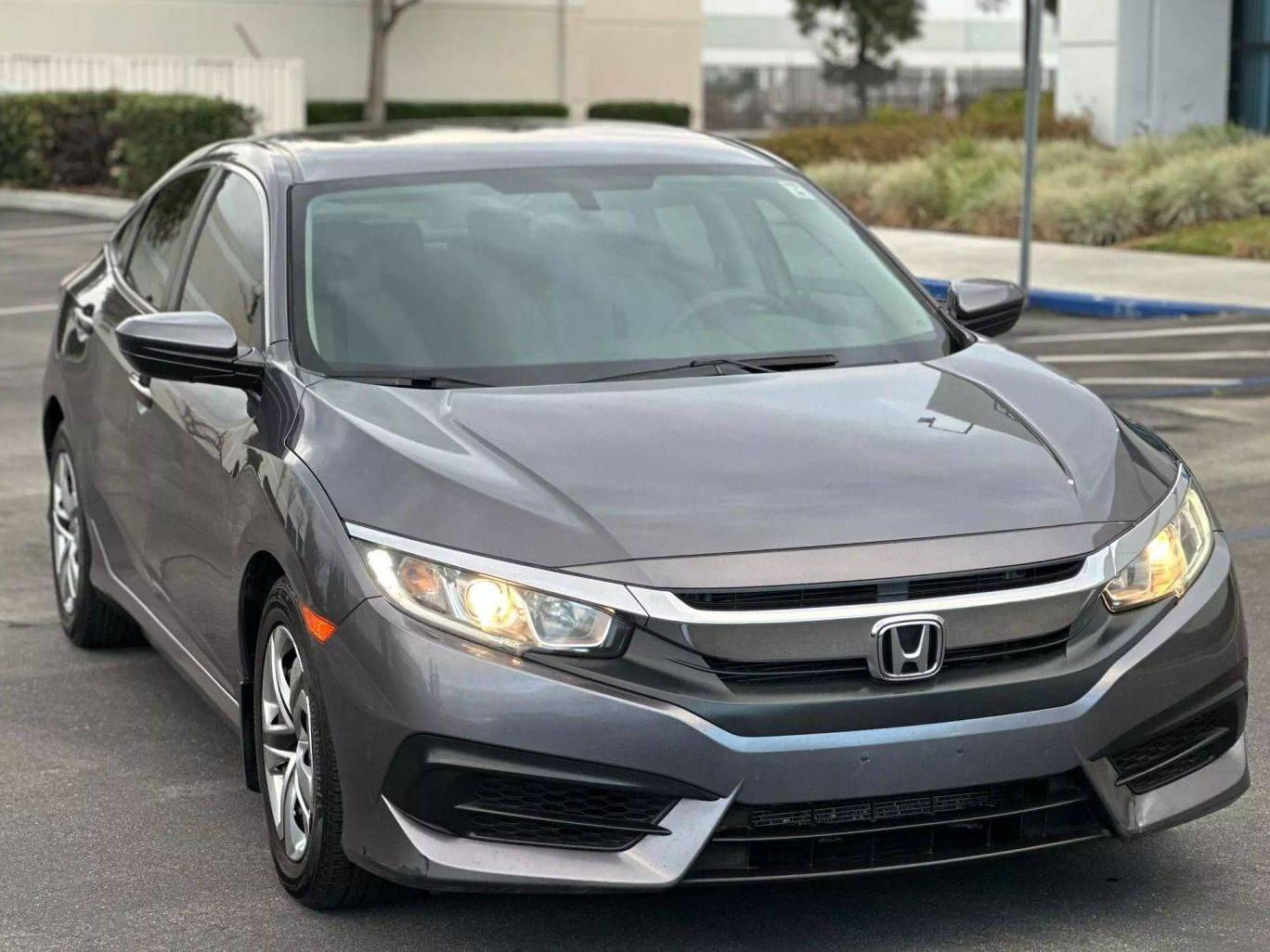 HONDA CIVIC 2016 19XFC2F55GE015062 image