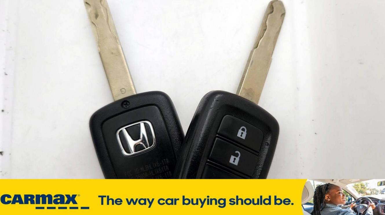 HONDA CIVIC 2019 19XFC2F64KE050662 image HONDA CIVIC 2019 19XFC2F64KE050662 image