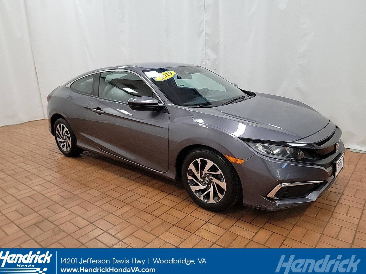 HONDA CIVIC 2019 2HGFC4B64KH304331 image