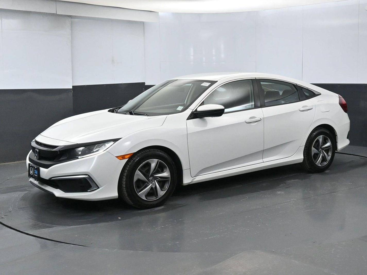 HONDA CIVIC 2019 2HGFC2F65KH575221 image