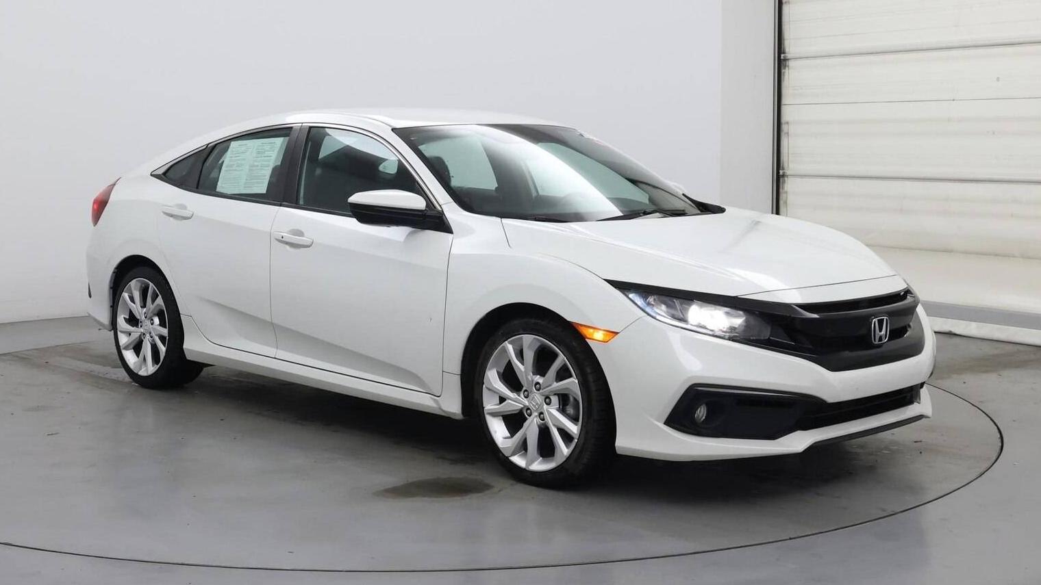 HONDA CIVIC 2019 2HGFC2F87KH599070 image