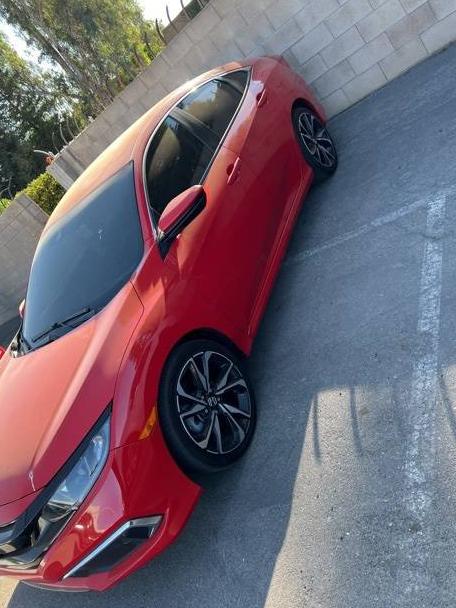 HONDA CIVIC 2019 2HGFC2F67KH563104 image