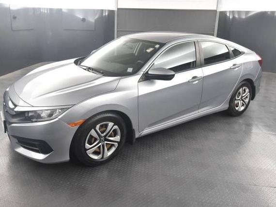 HONDA CIVIC 2018 19XFC2F57JE206067 image HONDA CIVIC 2018 19XFC2F57JE206067 image