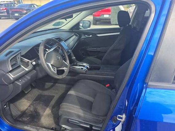 HONDA CIVIC 2018 2HGFC2F71JH551747 image HONDA CIVIC 2018 2HGFC2F71JH551747 image