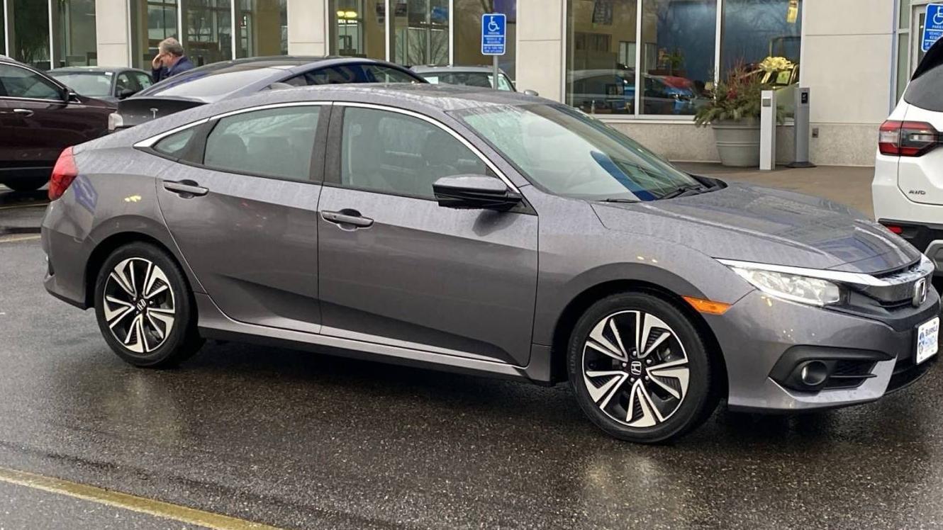 HONDA CIVIC 2018 19XFC1F73JE002250 image