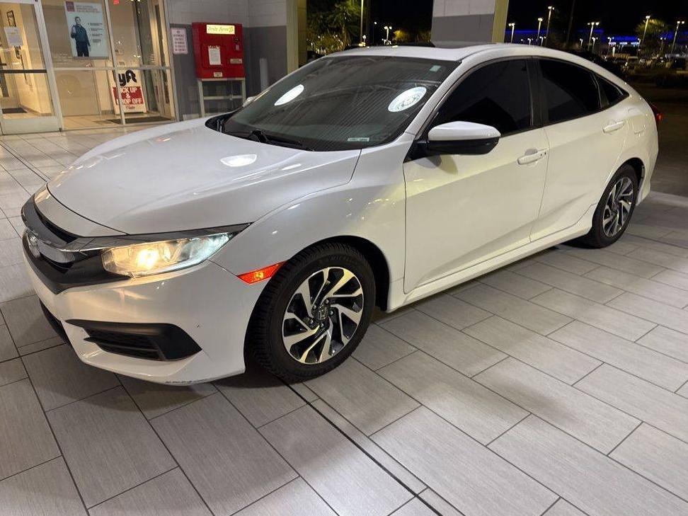 HONDA CIVIC 2018 19XFC2F74JE208280 image