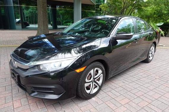 HONDA CIVIC 2018 19XFC2F56JE204133 image