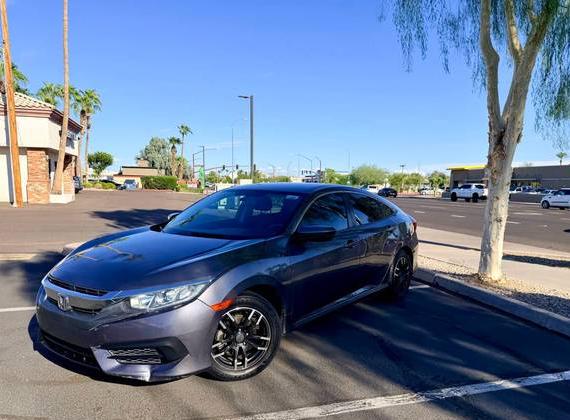 HONDA CIVIC 2018 19XFC2F56JE003347 image