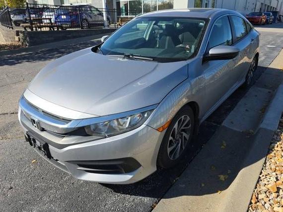 HONDA CIVIC 2018 19XFC2F71JE002608 image