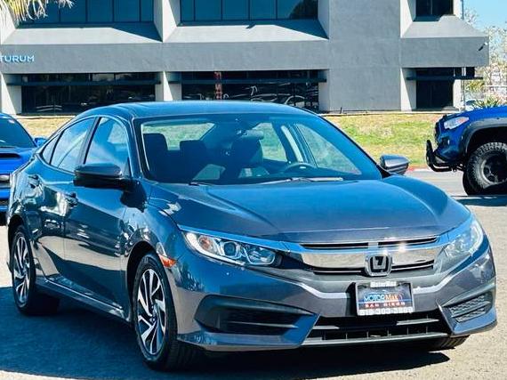 HONDA CIVIC 2018 2HGFC2F75JH592589 image HONDA CIVIC 2018 2HGFC2F75JH592589 image