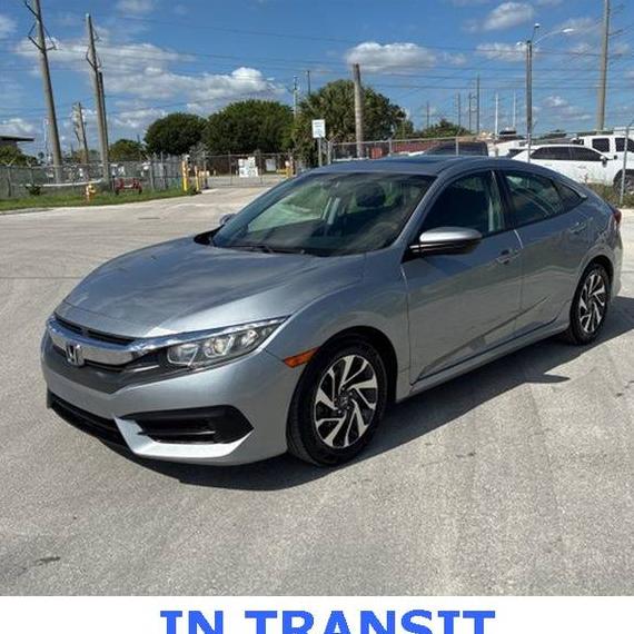 HONDA CIVIC 2018 19XFC2F75JE025700 image HONDA CIVIC 2018 19XFC2F75JE025700 image