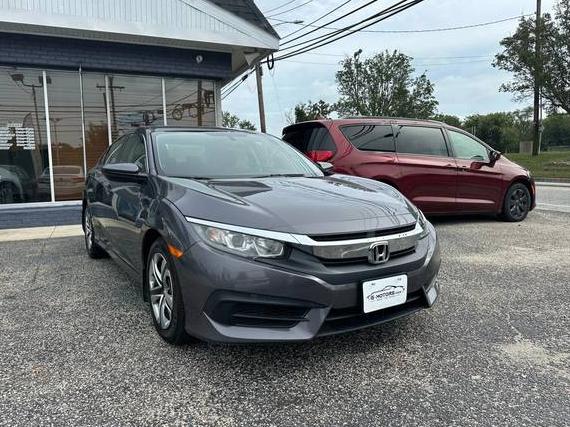 HONDA CIVIC 2018 2HGFC2F52JH517038 image HONDA CIVIC 2018 2HGFC2F52JH517038 image