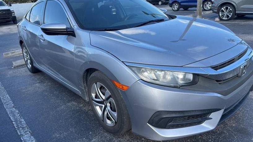 HONDA CIVIC 2018 19XFC2F50JE024193 image