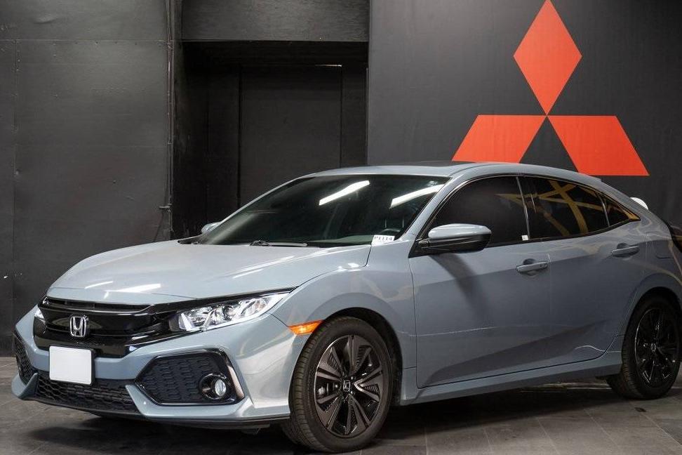 HONDA CIVIC 2018 SHHFK7H73JU401252 image