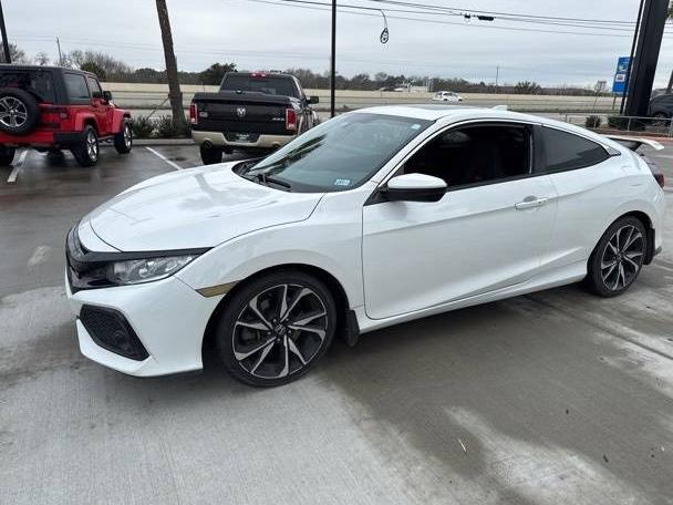 HONDA CIVIC 2018 2HGFC3A51JH752205 image