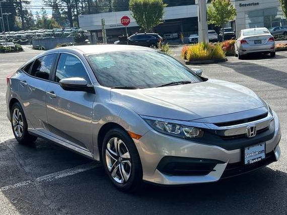 HONDA CIVIC 2018 2HGFC2E59JH583118 image