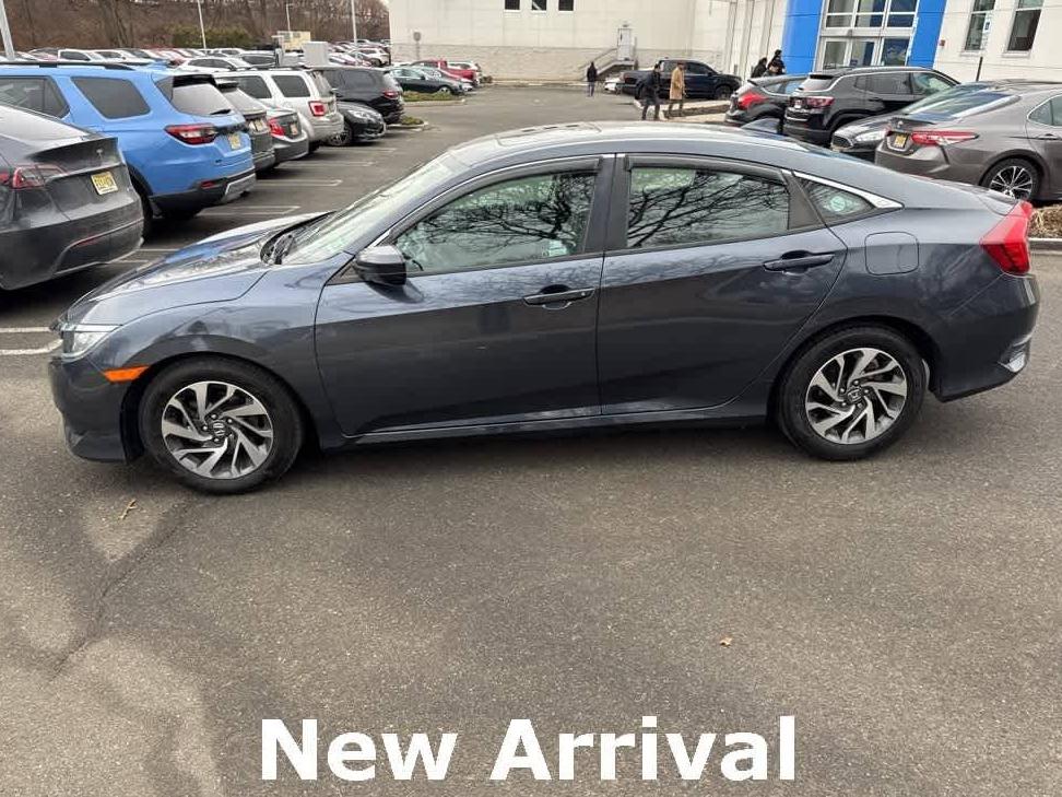 HONDA CIVIC 2018 2HGFC2F76JH562243 image