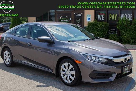 HONDA CIVIC 2018 19XFC2F56JE033139 image