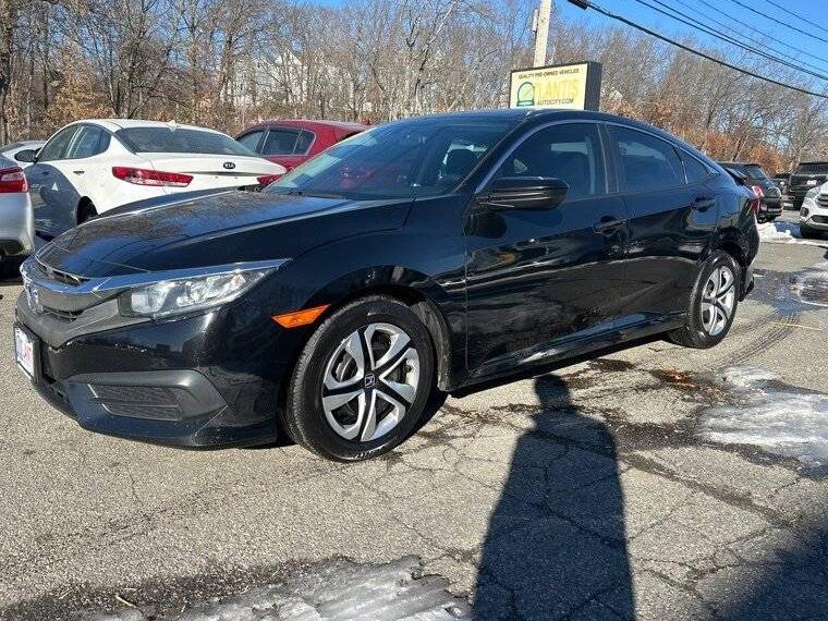 HONDA CIVIC 2018 2HGFC2F57JH610508 image