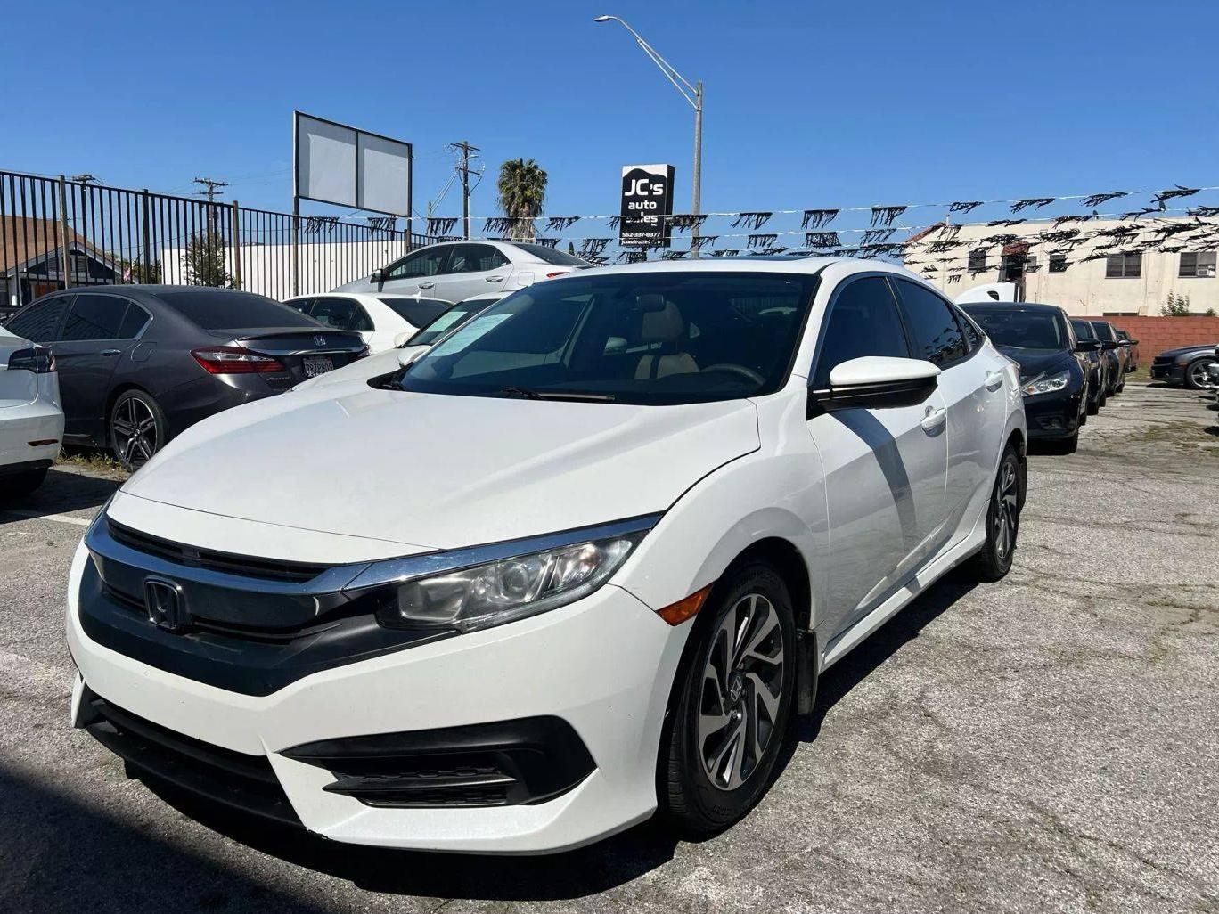 HONDA CIVIC 2017 19XFC2F75HE069657 image