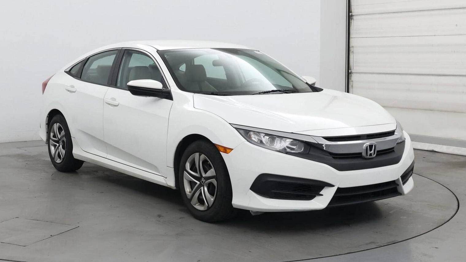 HONDA CIVIC 2017 19XFC2F57HE050171 image