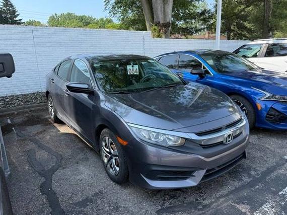 HONDA CIVIC 2017 19XFC2F58HE070865 image