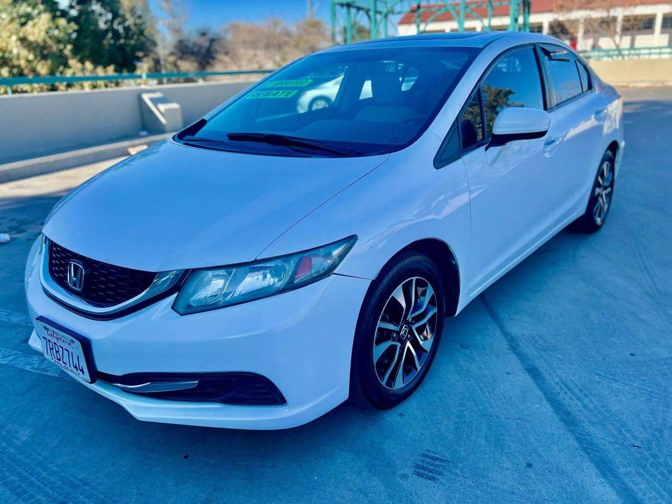 HONDA CIVIC 2015 2HGFB2F80FH550205 image