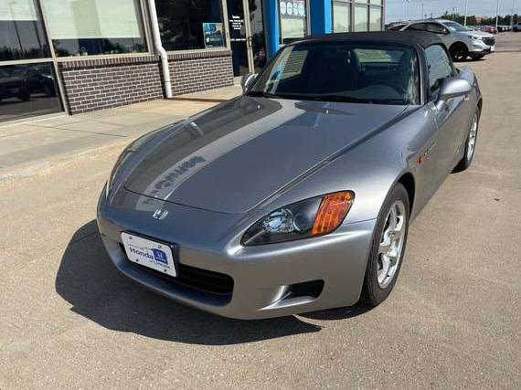 HONDA S2000 2001 JHMAP114X1T004546 image