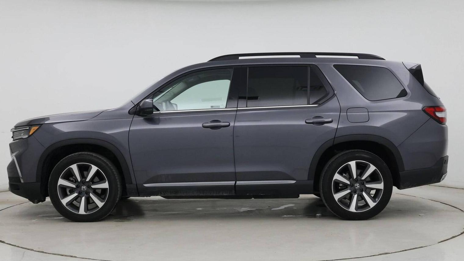 HONDA PILOT 2023 5FNYG1H79PB016490 image