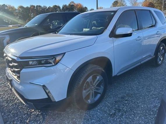 HONDA PILOT 2023 5FNYG2H5XPB001923 image HONDA PILOT 2023 5FNYG2H5XPB001923 image