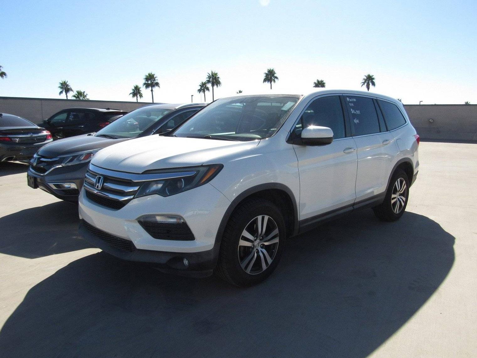 HONDA PILOT 2016 5FNYF6H53GB100755 image