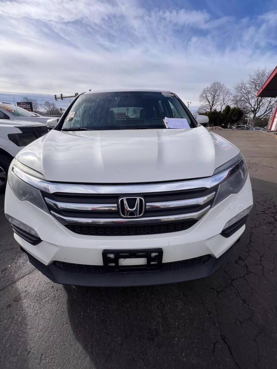 HONDA PILOT 2017 5FNYF6H3XHB104155 image