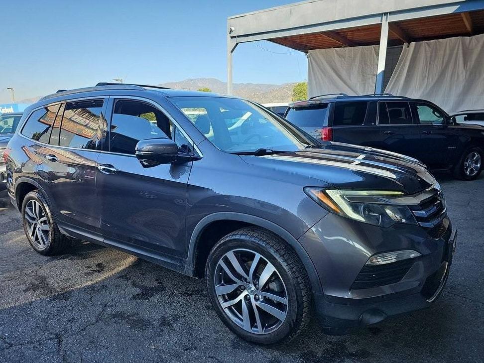 HONDA PILOT 2017 5FNYF6H92HB066831 image