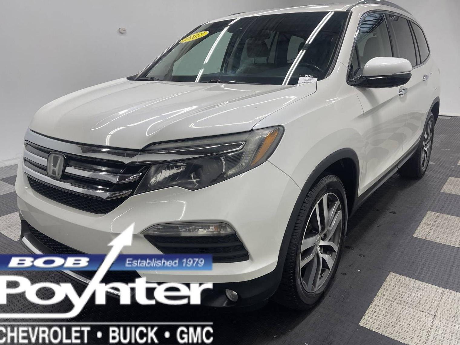 HONDA PILOT 2017 5FNYF6H97HB006785 image