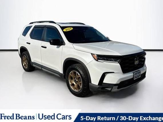 HONDA PILOT 2024 5FNYG1H61RB031933 image