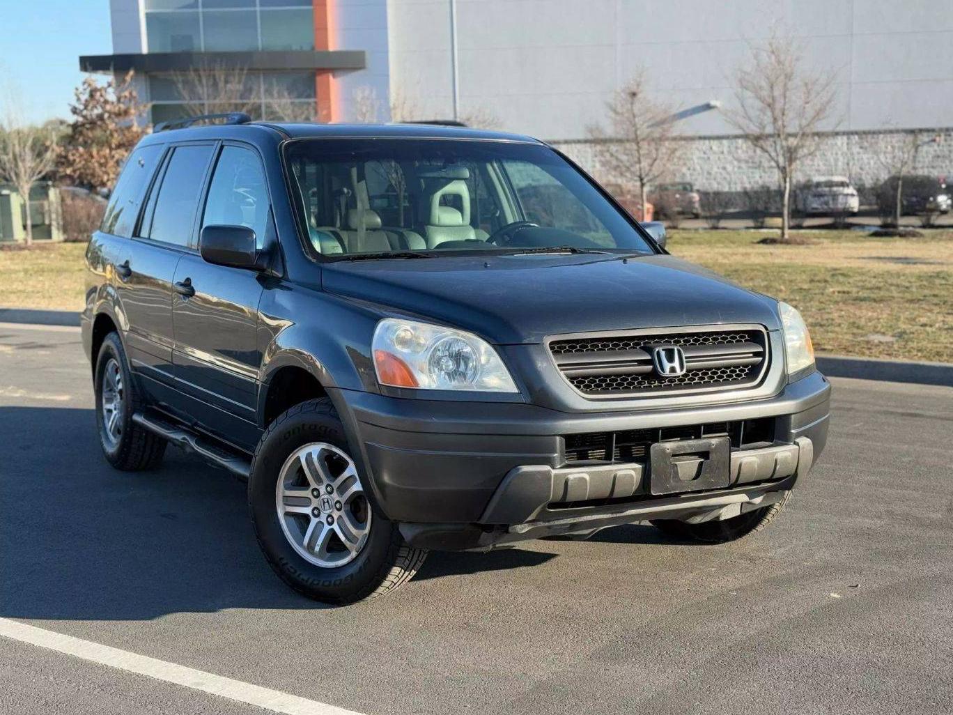 HONDA PILOT 2005 5FNYF18625B007301 image