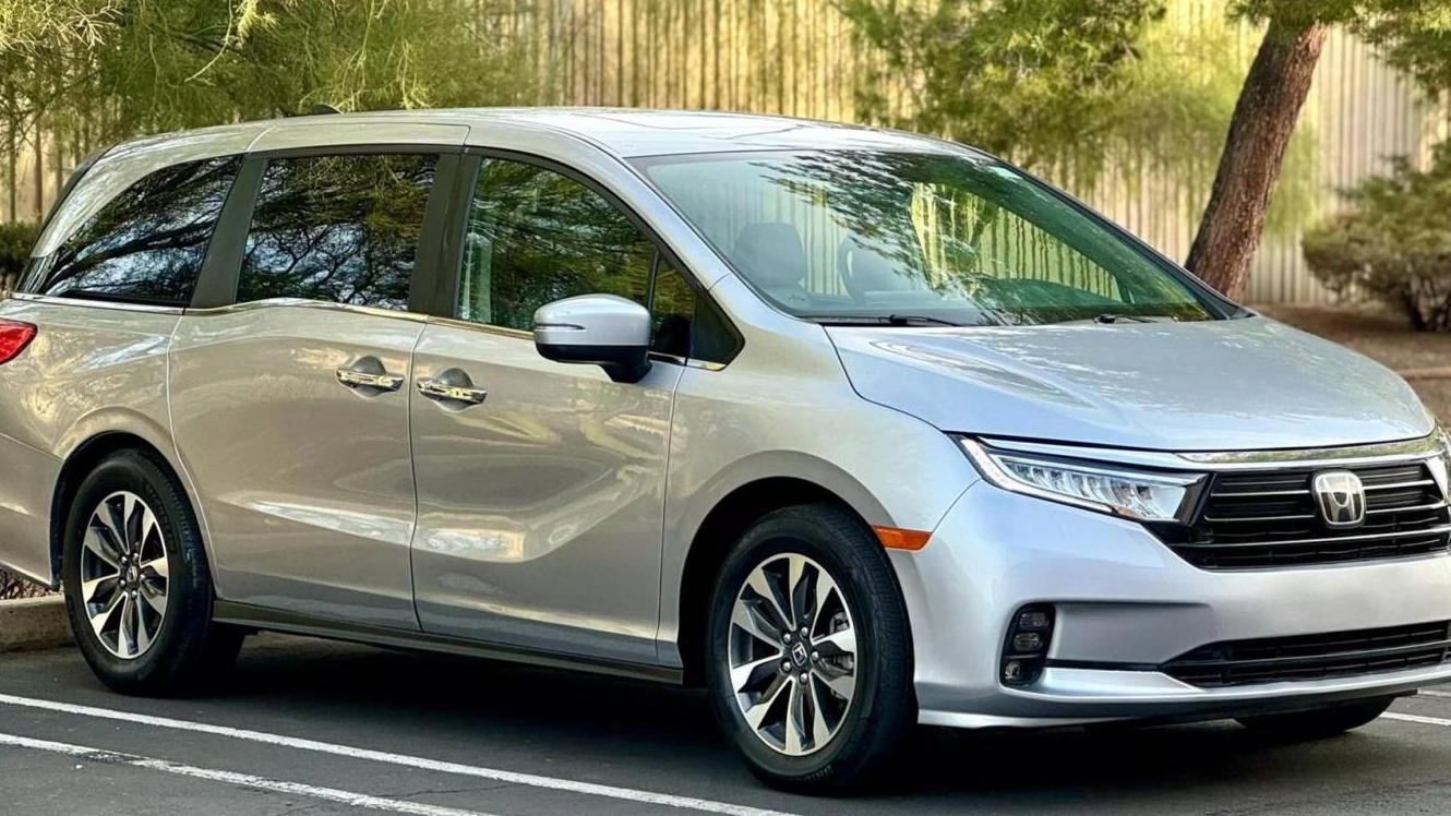 HONDA ODYSSEY 2023 5FNRL6H60PB051701 image