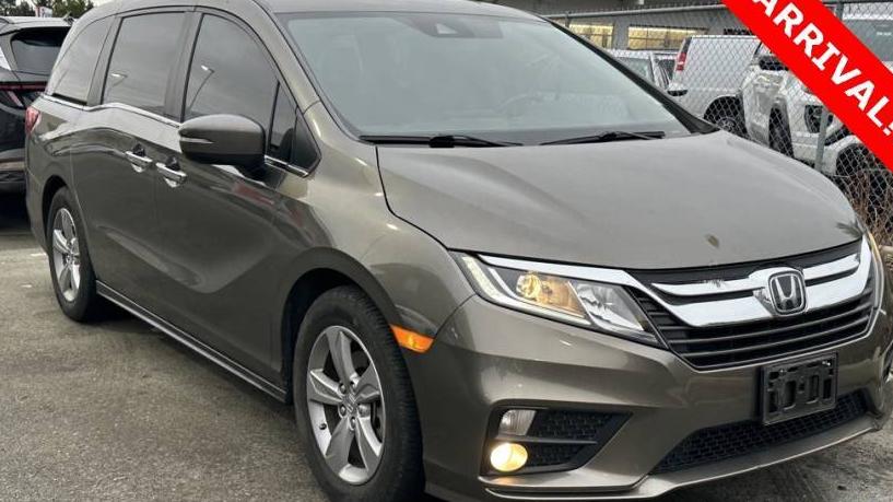 HONDA ODYSSEY 2018 5FNRL6H71JB032591 image