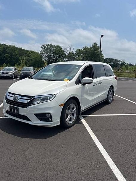 HONDA ODYSSEY 2018 5FNRL6H52JB045235 image