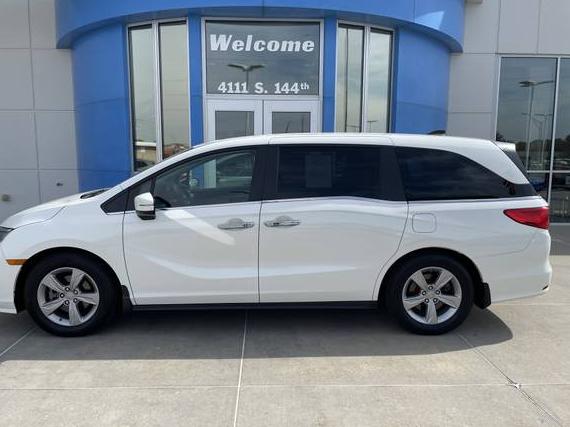 HONDA ODYSSEY 2018 5FNRL6H74JB010715 image