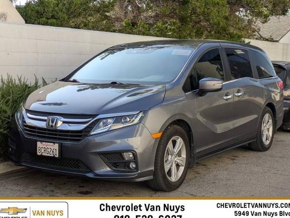 HONDA ODYSSEY 2018 5FNRL6H71JB064313 image