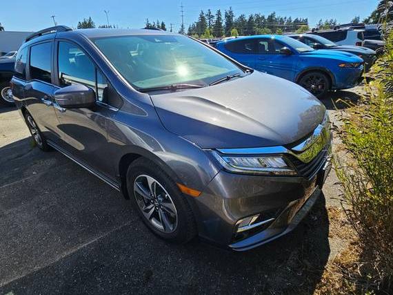 HONDA ODYSSEY 2018 5FNRL6H87JB017683 image