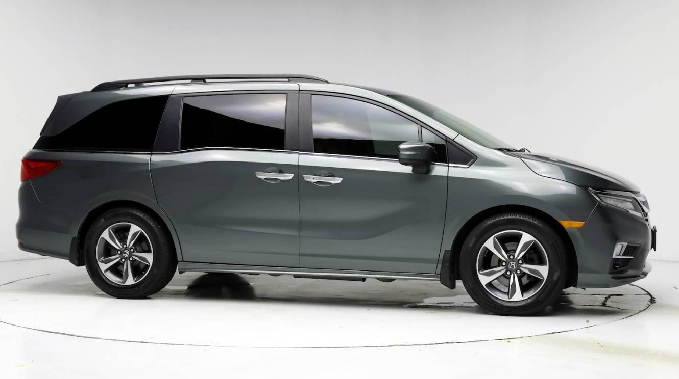 HONDA ODYSSEY 2018 5FNRL6H83JB093627 image