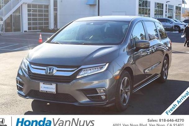 HONDA ODYSSEY 2018 5FNRL6H84JB003689 image