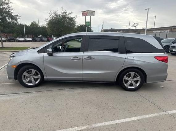 HONDA ODYSSEY 2018 5FNRL6H5XJB090813 image