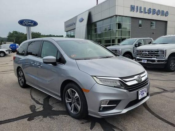 HONDA ODYSSEY 2018 5FNRL6H80JB009022 image