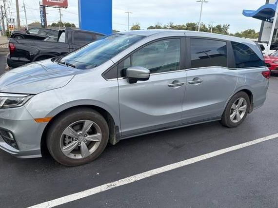 HONDA ODYSSEY 2018 5FNRL6H79JB030345 image