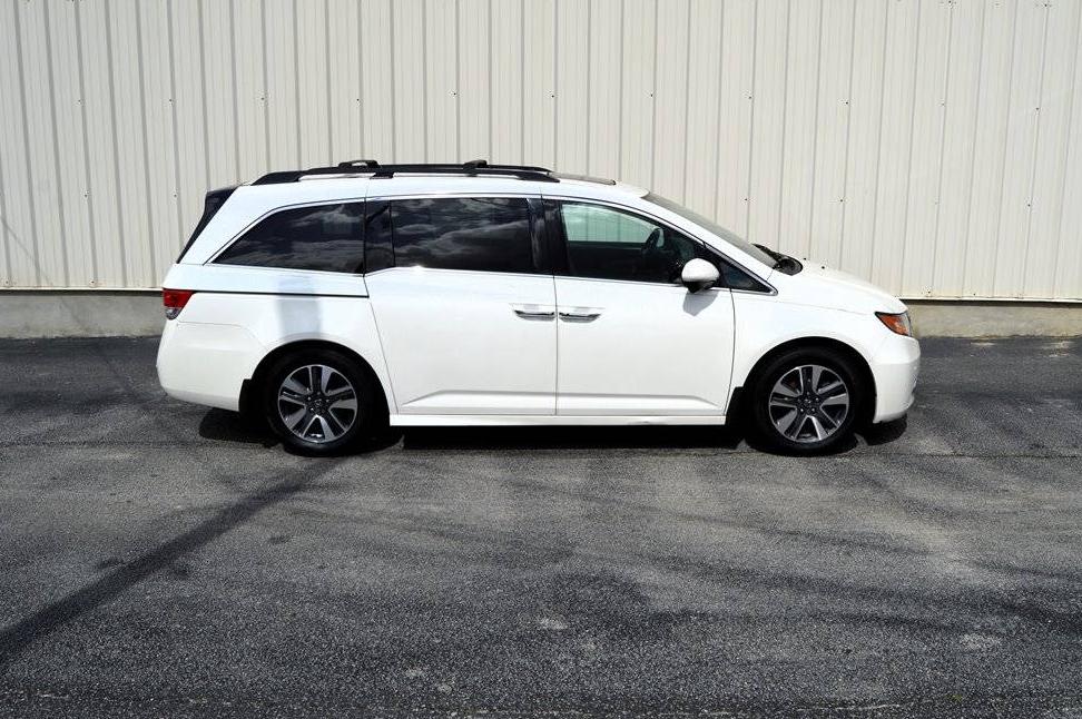 HONDA ODYSSEY 2017 5FNRL5H98HB009749 image